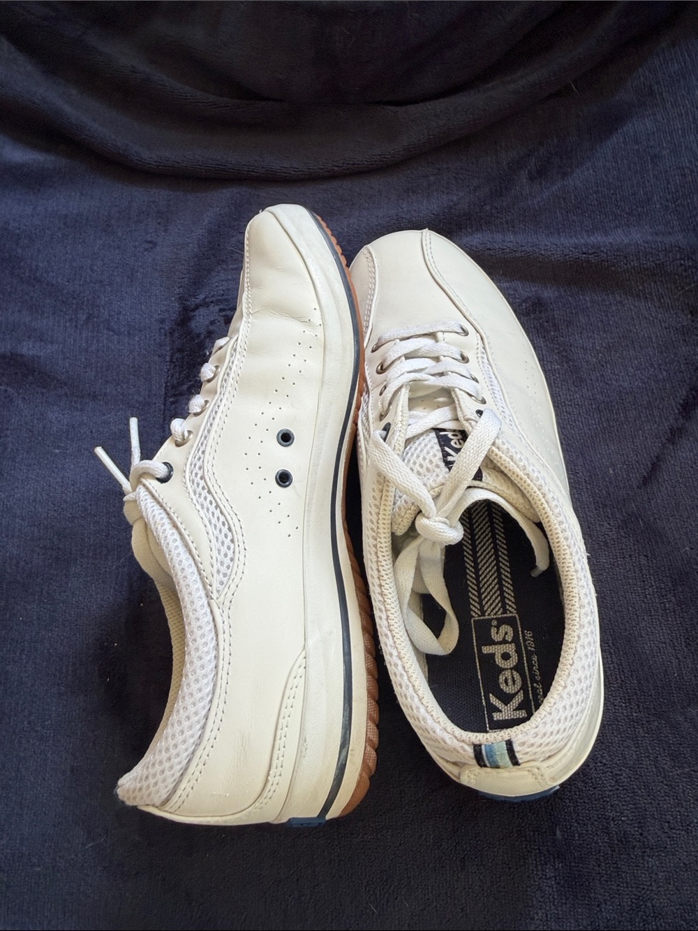 Keds Women’s White Leather Low-Top Sneakers - Picture 5 of 8